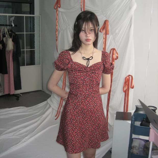 루루서울 Red Pansy Dress (Red)
새상품