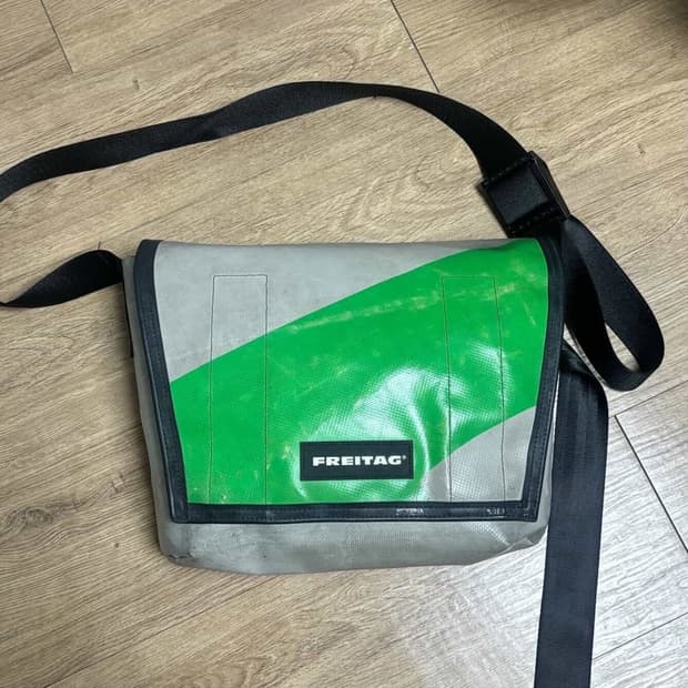 프라이탁 덱스터 