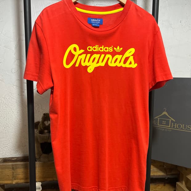 Adiddas orange T-shirt