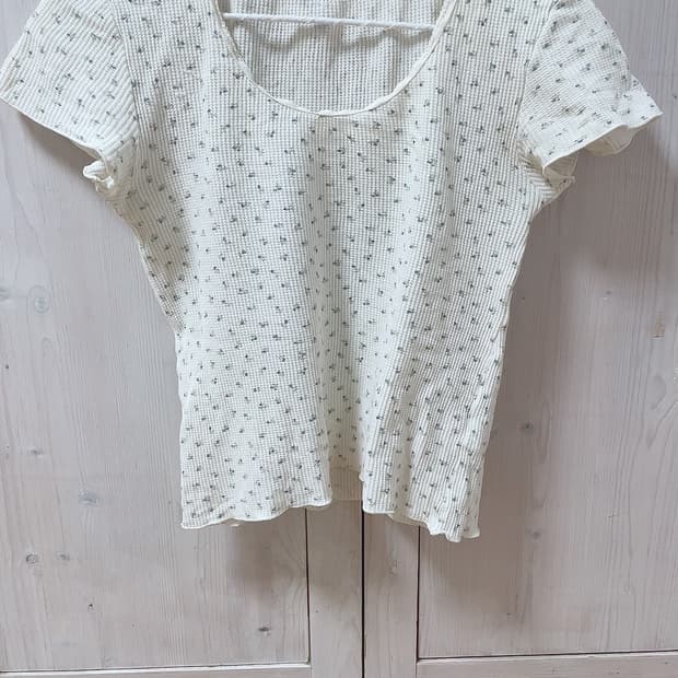 브랜디멜빌 와플 플라워 반팔 탑