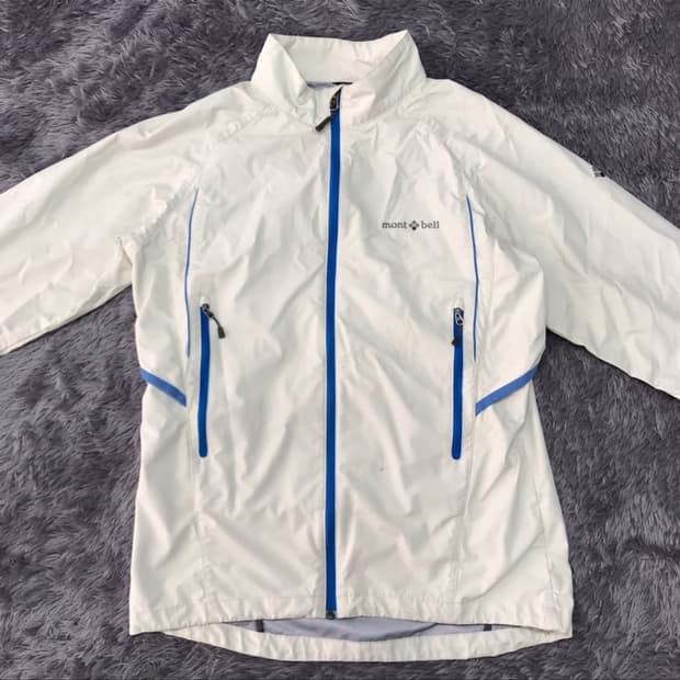 몽벨 바람막이 화이트