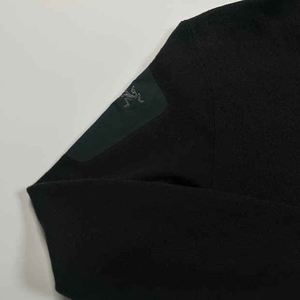 아크테릭스 집업 자켓