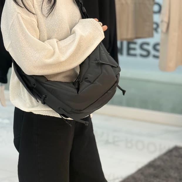르메르 스몰 소프트 게임 백 WR 코티드 코튼 애쉬 블랙