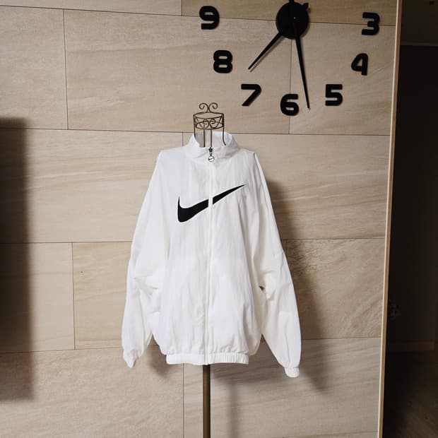[m] 나이키 여성 바람막이 자켓 런닝복