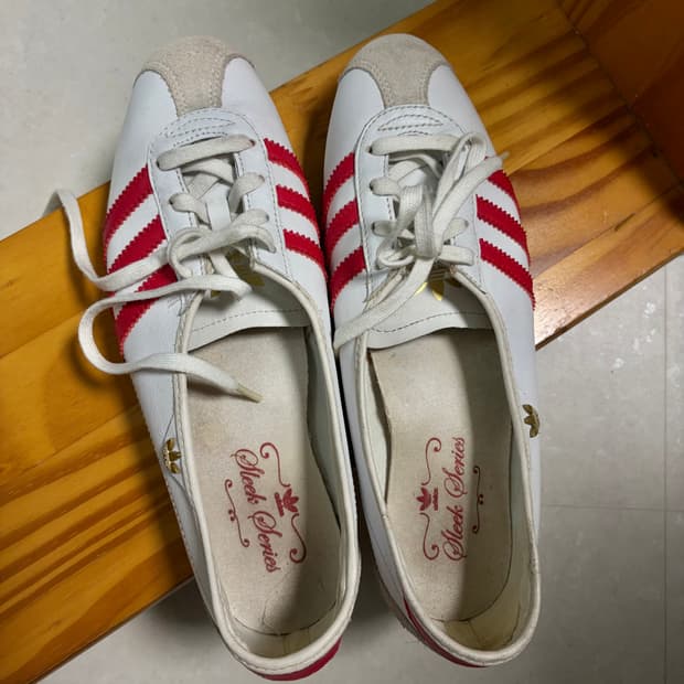 아디다스 발레슈즈 스타일 스니커즈 240