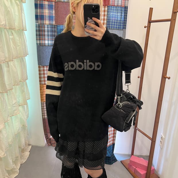 아디다스 로고 블랙 니트 