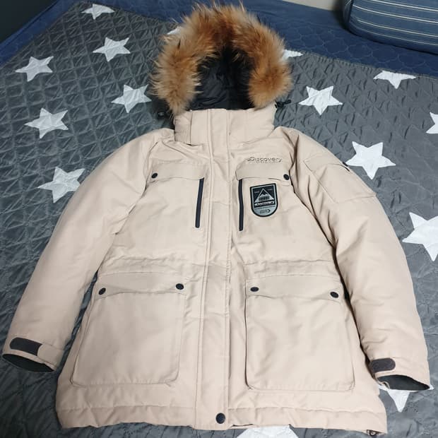 디스커버리 밀포드 라쿤퍼 구스다운 혜비 패딩 베이지 (95)