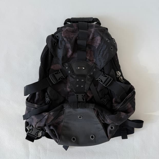 00's 오클리(OAKLEY) 아이콘 백팩