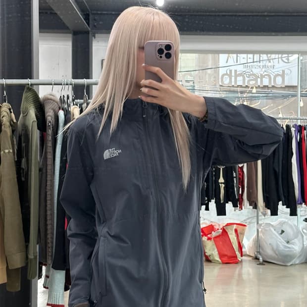 노스페이스 경량 그레이 바람막이 자켓