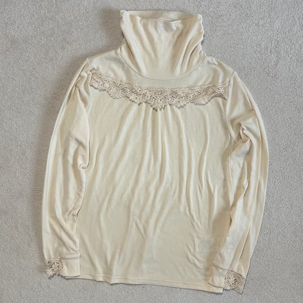 일본빈티지 액시즈팜 아이보리 레이스 플라워포인트 이너 탑