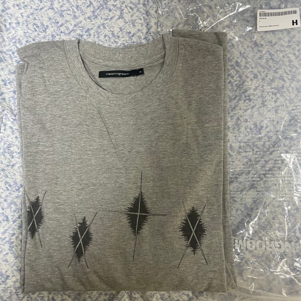 (4) 해칭룸 카툰 롱슬리브 그레이