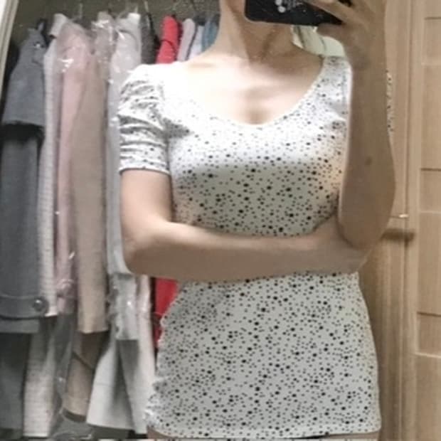 새제품ㅡ자라 셔링장식 별무늬 반팔티 m사이즈