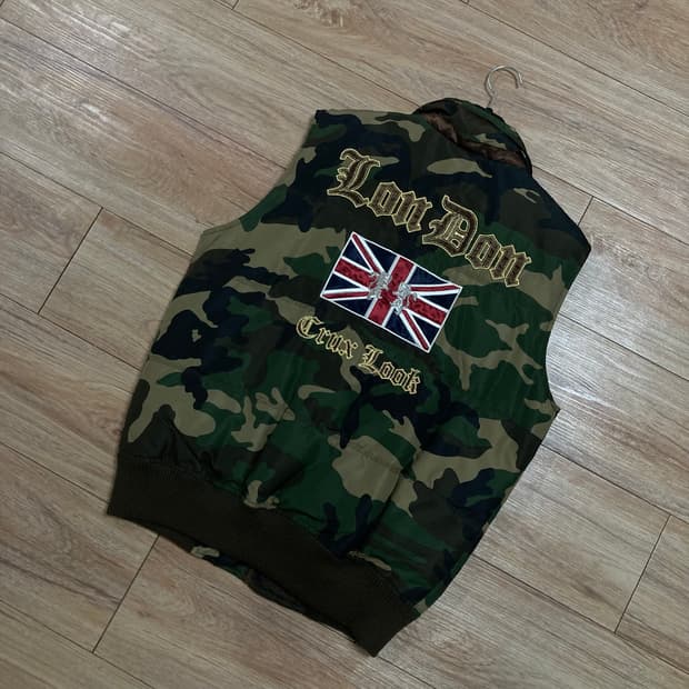 CRUX 카모플라쥬 패딩 조끼