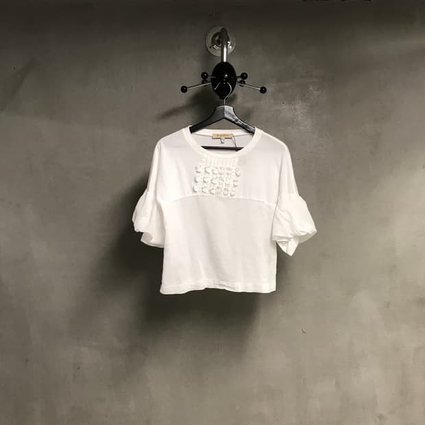 끌로에 화이트 반팔 블라우스 4(W)