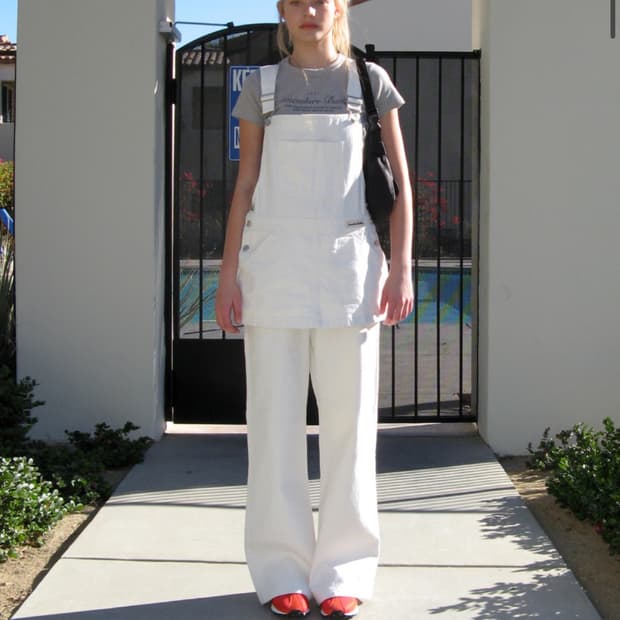 썸웨어버터 화이트 오버롤