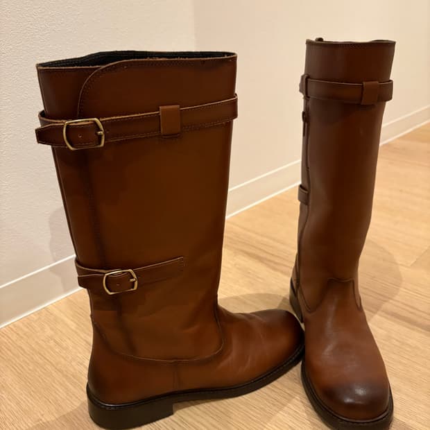 ZARA 자라 버클 디테일 한정판 소가죽 부츠 