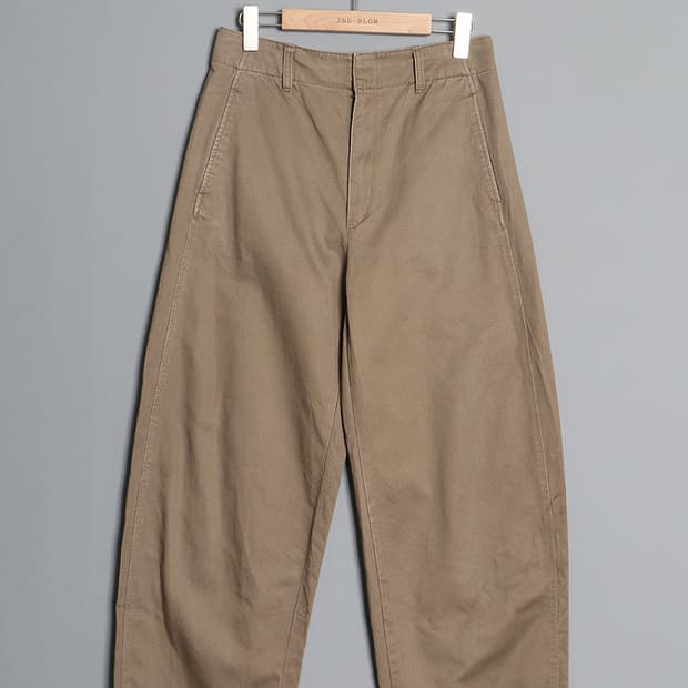 UNIQLO U Womans Curved Wide Chino (30)