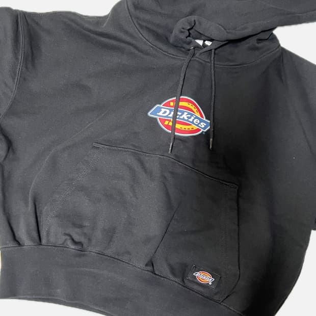 디키즈 세미크롭 후드티 블랙