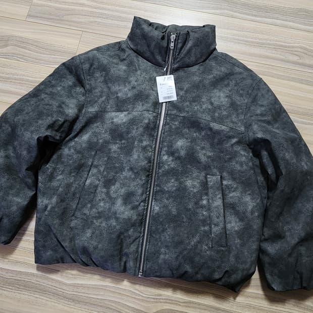 에잇세컨즈레더패딩점퍼L그레이가죽패딩