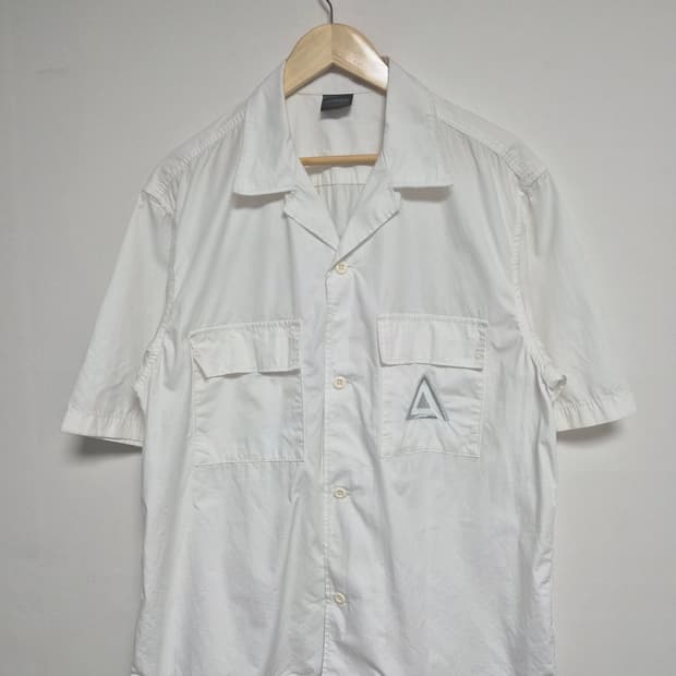 GU x 공각기동대 빅로고 반팔 화이트 셔츠 L - S404