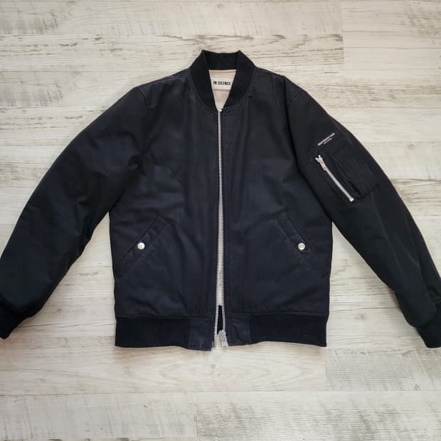 IN SILENCE 인사일런스 MA-1 봄버 자켓 M(100) 항공 점퍼