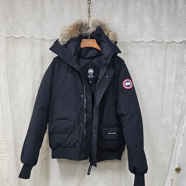 캐나다구스 봄버 패딩 100