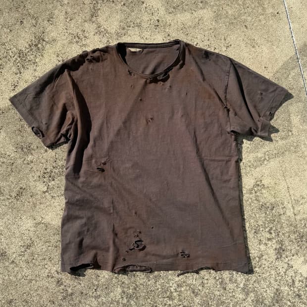 Khaki grunge distressed t-shirts