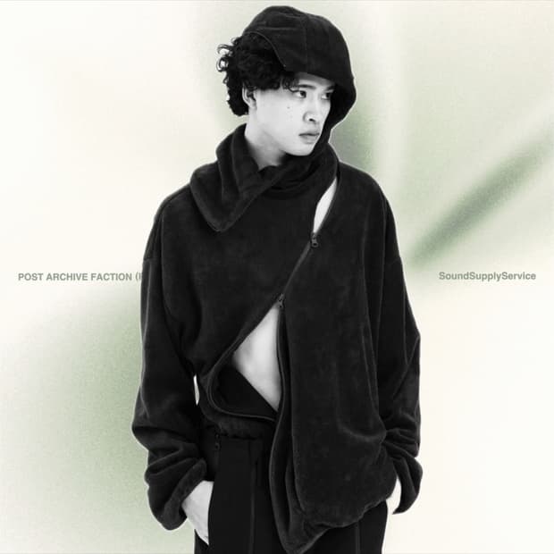[XL] 포스트아카이브팩션 5.1 HOODIE CENTER 블랙