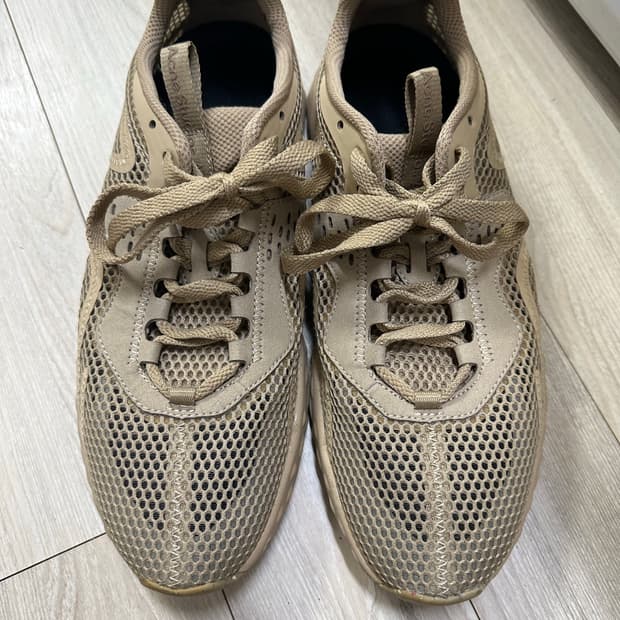 아크네스튜디오 스니커즈