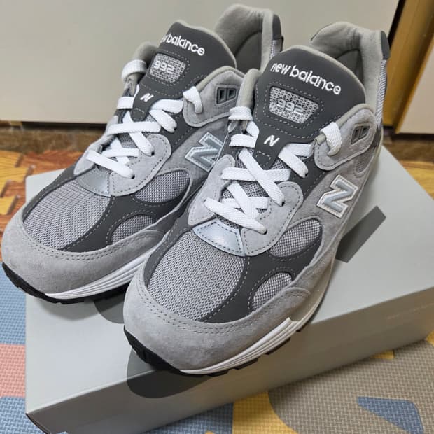 뉴발란스 992 그레이 260