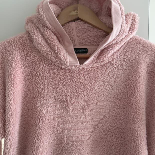 엠포리오아르마니 부클 후드