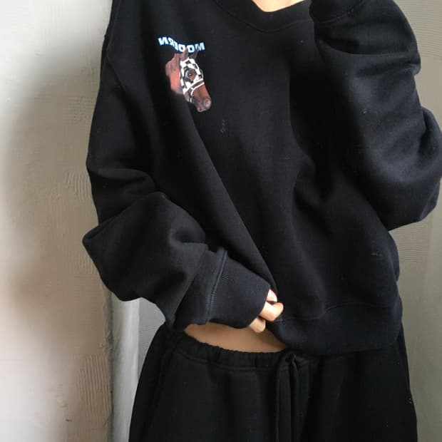 Off White 오프화이트 블랙 레이싱 크롭 맨투맨