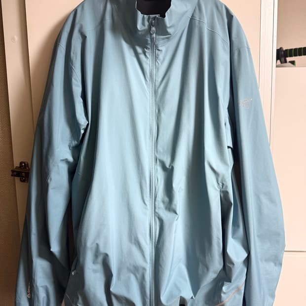 아크테릭스 솔라노 재킷 L