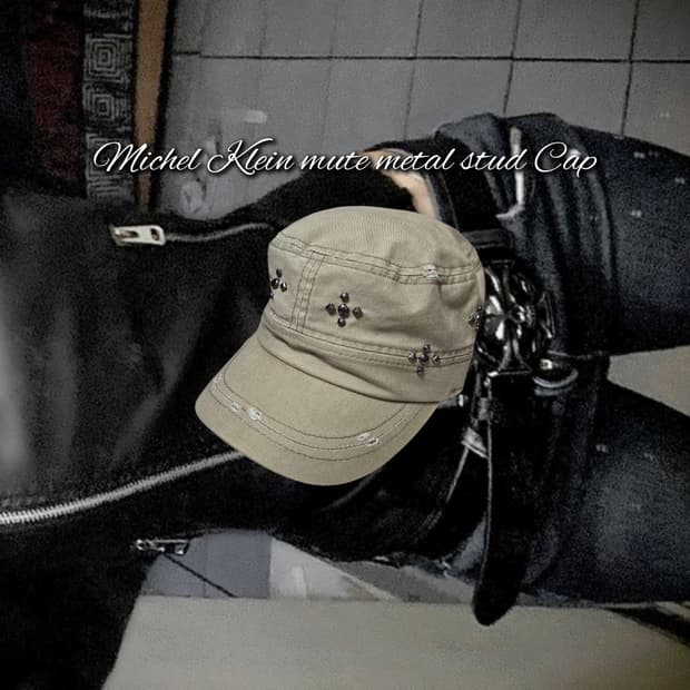 Michel Klein mute metal stud Cap