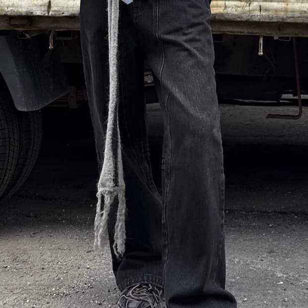 CINCH BACK CURVED JEANS-DARK BROWN