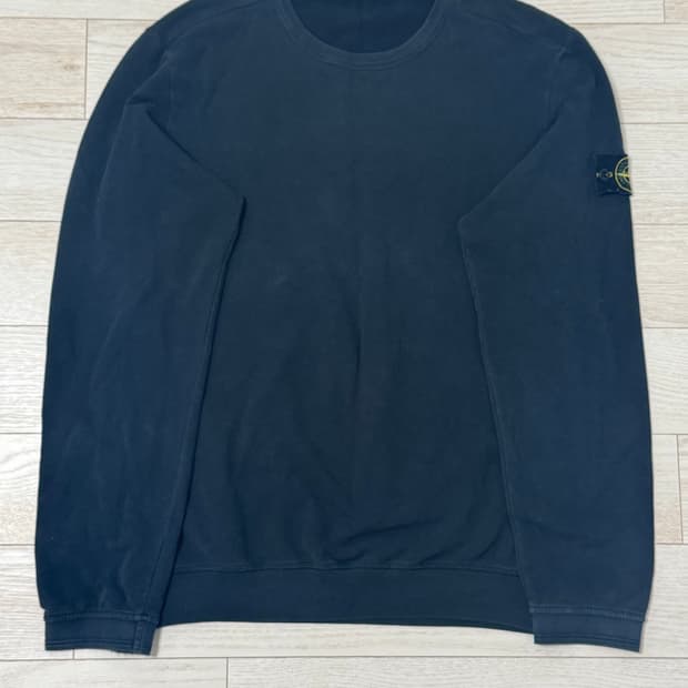 스톤아일랜드 롱슬리브 맨투맨