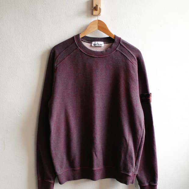 스톤아일랜드 더스트 스웻셔츠