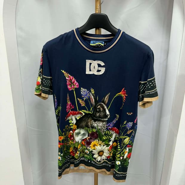 백화점판 한정판 돌체앤가바나 반팔 50사이즈 