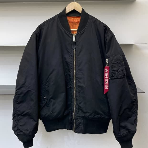 알파인더스트리 U.S.A.F Type-1 Ma-1 자켓