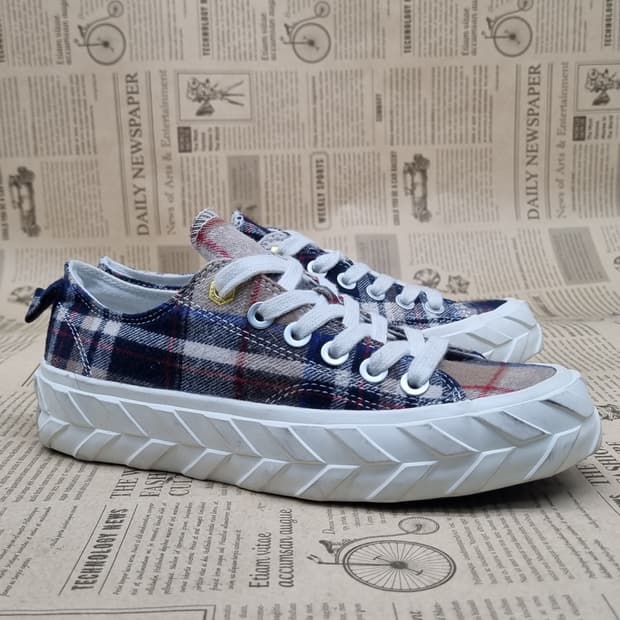 스테어 캠프 체크 여성스니커즈240 