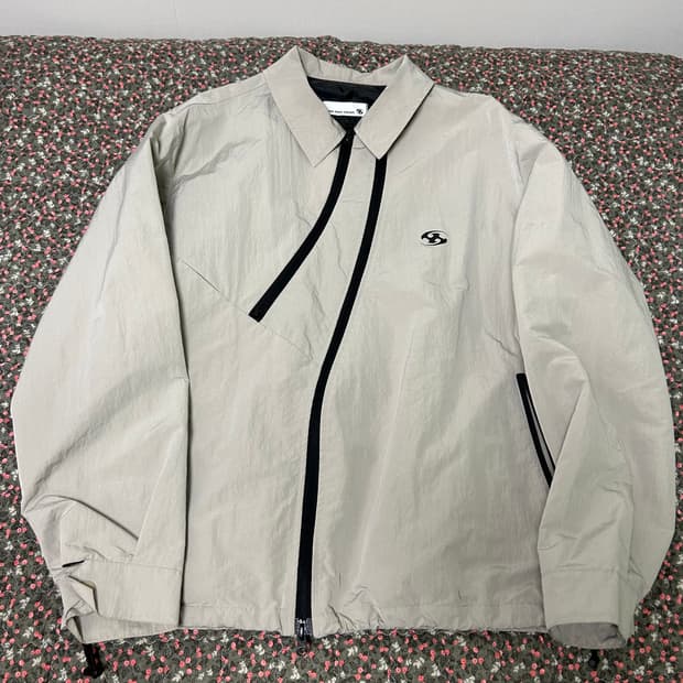 [1] 산산기어 22SS 코치자켓 그레이