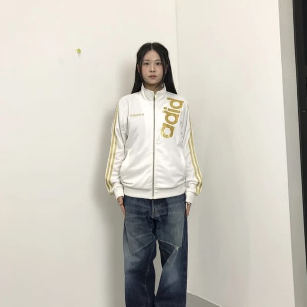 Adidas NEO Gold Logo Jersey