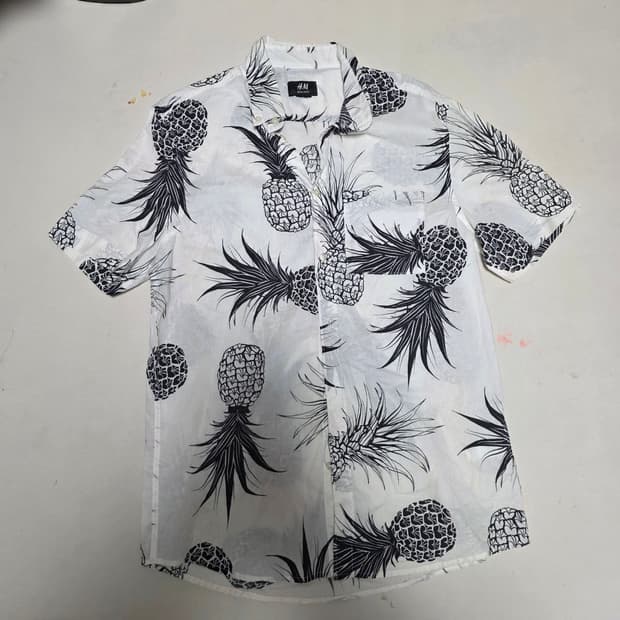 H&M 파인애플 패턴 반팔 린넨 셔츠