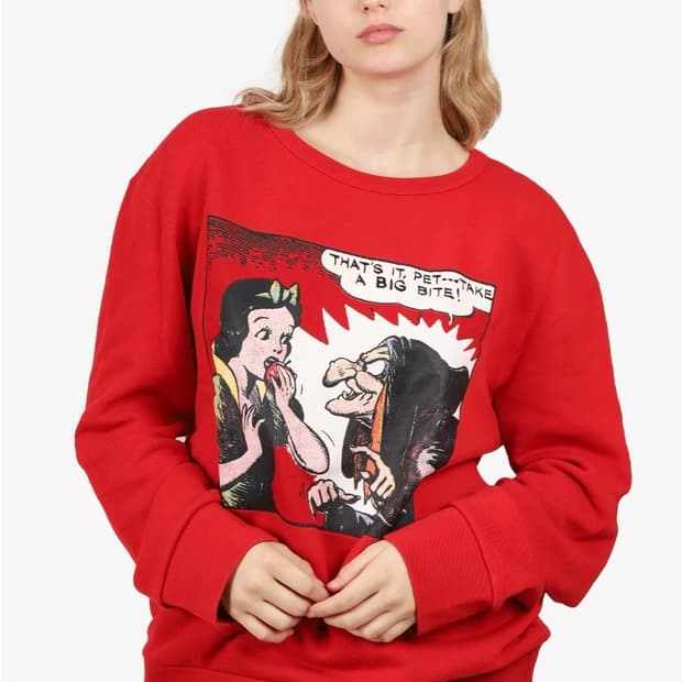 구찌 디즈니 백설공주 맨투맨 S사이즈