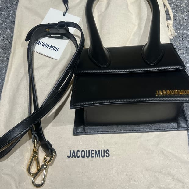 자크뮈스 르 치키토 모옌 숄더백 블랙
