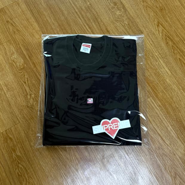 슈프림 다마고치 반팔 티셔츠