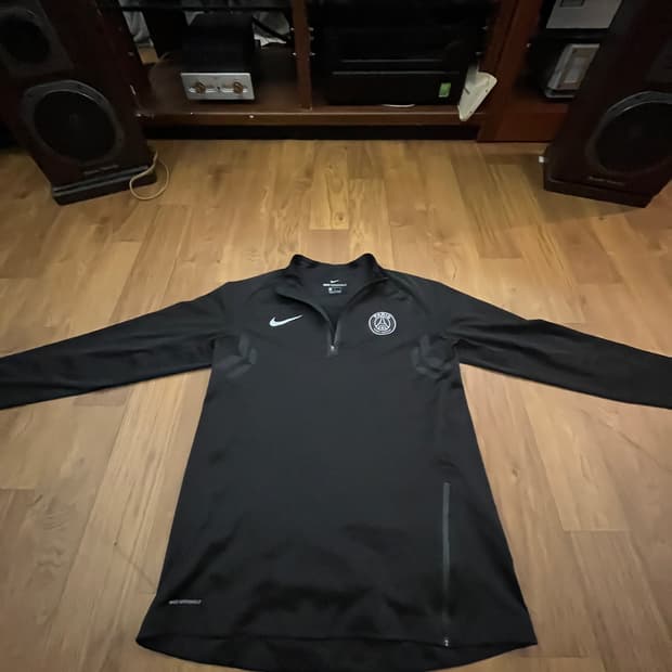 18-19 PSG 에어로쉴드탑 선수지급용