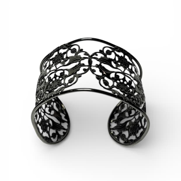 ORNAMETAL CUFF BRACELET