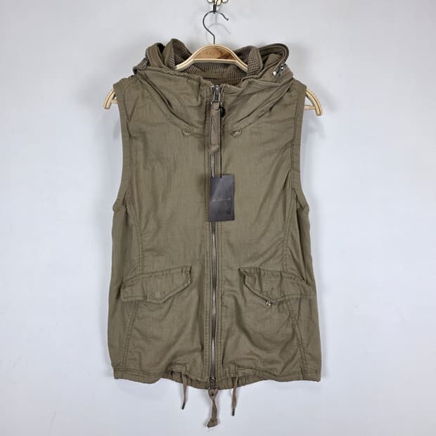 G.O.A 후드 베스트