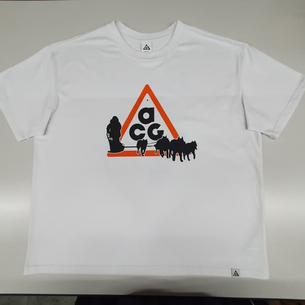 나이키 ACG 루즈핏 반팔티